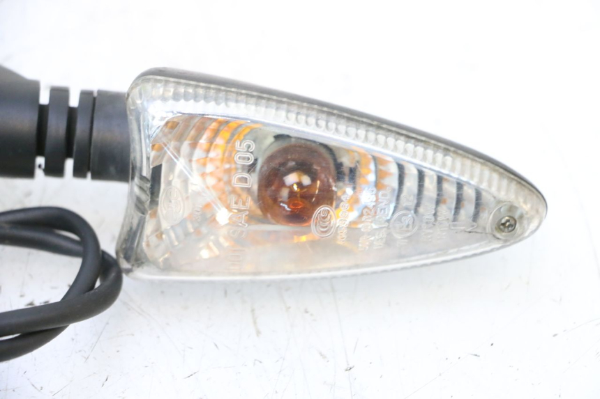 photo de REAR TURN SIGNAL APRILIA SR MOTARD 50 (2012 - 2018) - Distinctive features