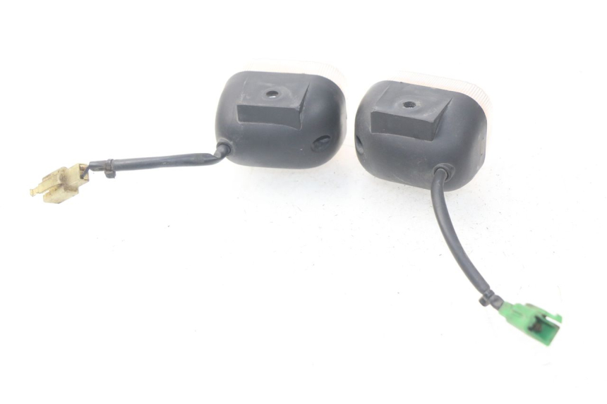 photo de REAR TURN SIGNAL MBK STUNT NAKED 50 (2004 - 2018) - Zoom on usage condition