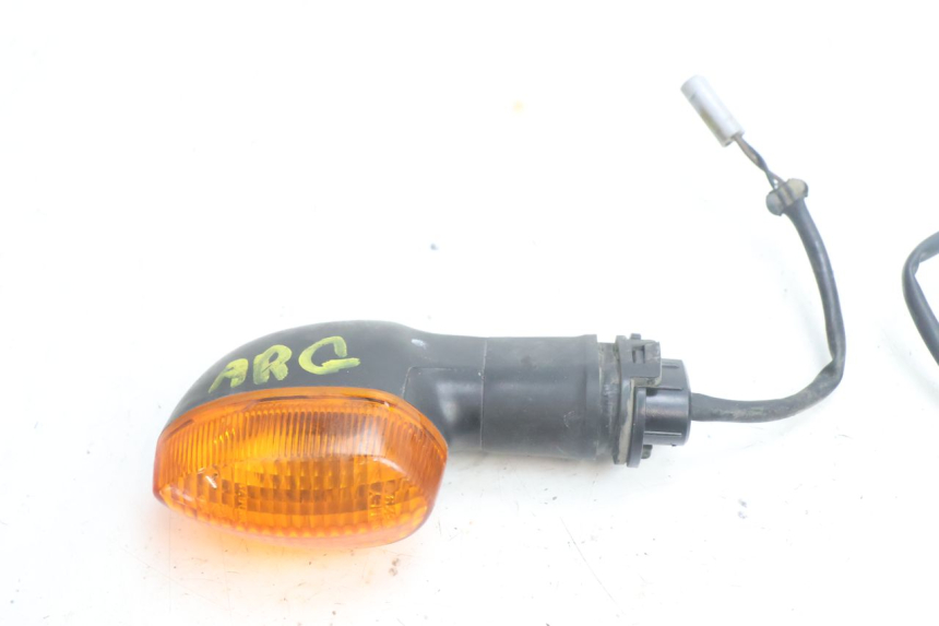 photo de REAR TURN SIGNAL YAMAHA TDM ABS 900 (2002 - 2014) - Zoom on usage condition