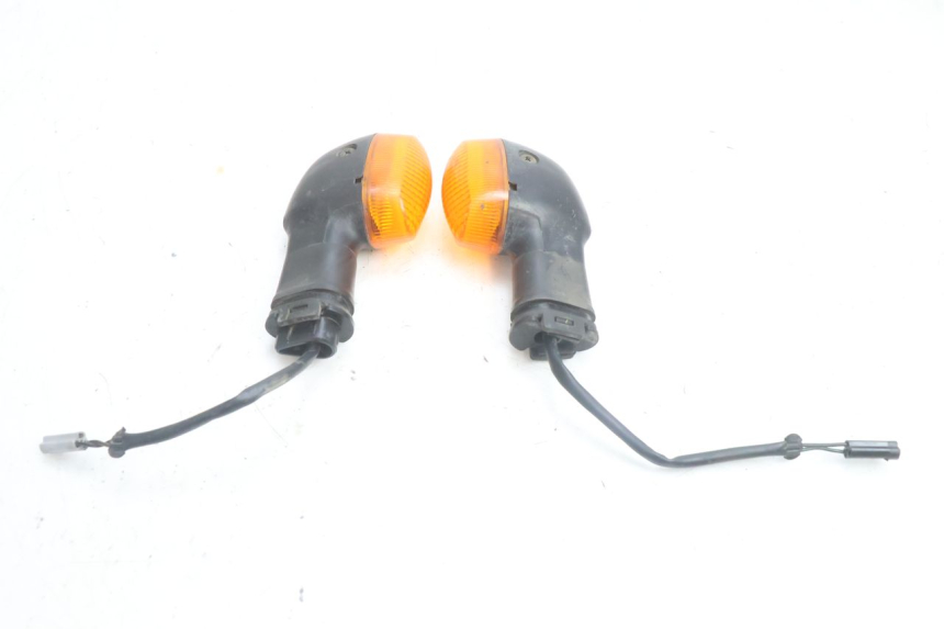 photo de REAR TURN SIGNAL YAMAHA TDM ABS 900 (2002 - 2014) - Markings and original references