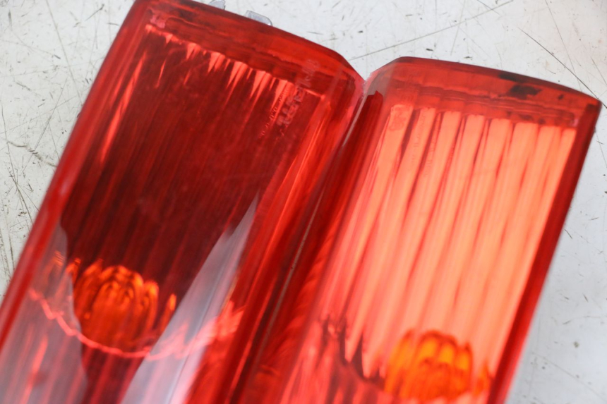 photo de REAR TURN SIGNAL PIAGGIO XEVO - X EVO 125 (2007 - 2017) - Zoom on usage condition