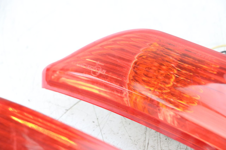 photo de REAR TURN SIGNAL PIAGGIO XEVO - X EVO 125 (2007 - 2017) - Surface and material condition