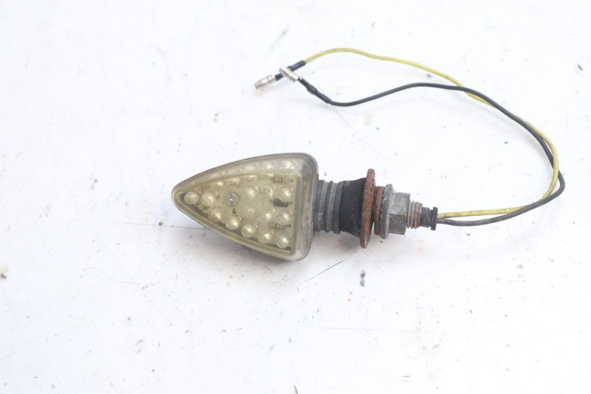 photo de REAR TURN SIGNAL YAMAHA XJR 1300 (1998 - 2002) - Component detail