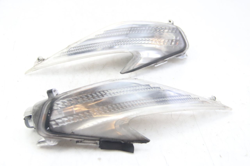 photo de FRONT TURN SIGNAL APRILIA ATLANTIC 125 (2003 - 2009) - Main view