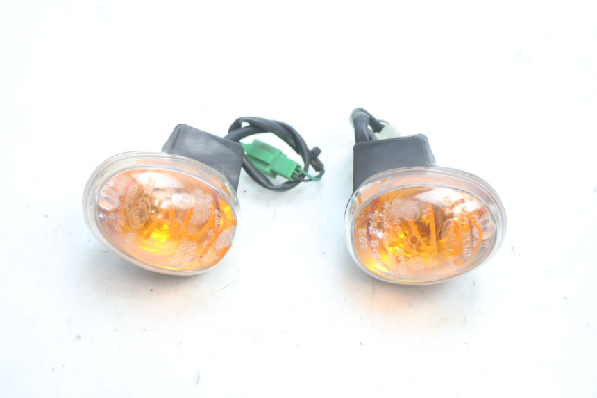 photo de FRONT TURN SIGNAL MBK BOOSTER SPIRIT 50 (2004 - 2017) - Main view