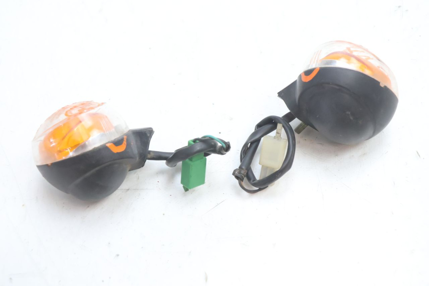 photo de FRONT TURN SIGNAL MBK BOOSTER SPIRIT 50 (2004 - 2017) - Technical close-up