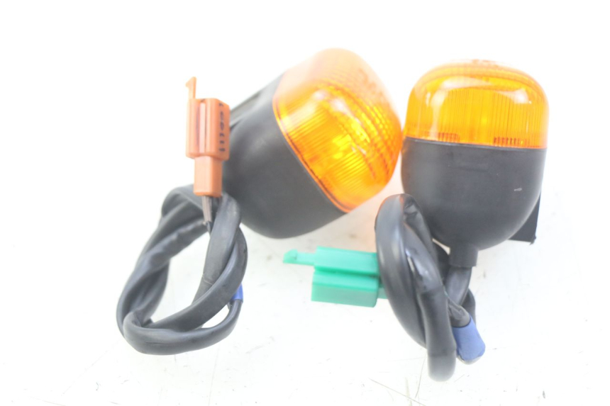 photo de FRONT TURN SIGNAL YAMAHA BW'S BWS 125 (2010 - 2013) - Component detail