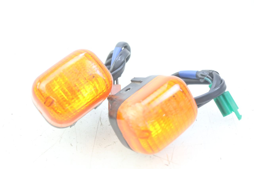 photo de FRONT TURN SIGNAL YAMAHA BW'S BWS 125 (2010 - 2013) - Alternative perspective