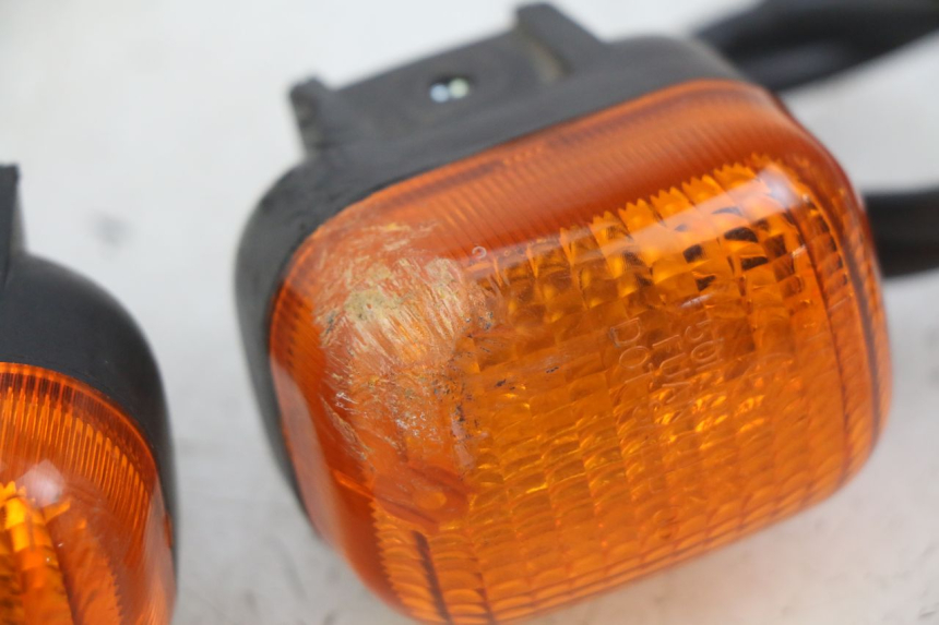 photo de FRONT TURN SIGNAL YAMAHA BW'S BWS 125 (2010 - 2013) - Fixing points details