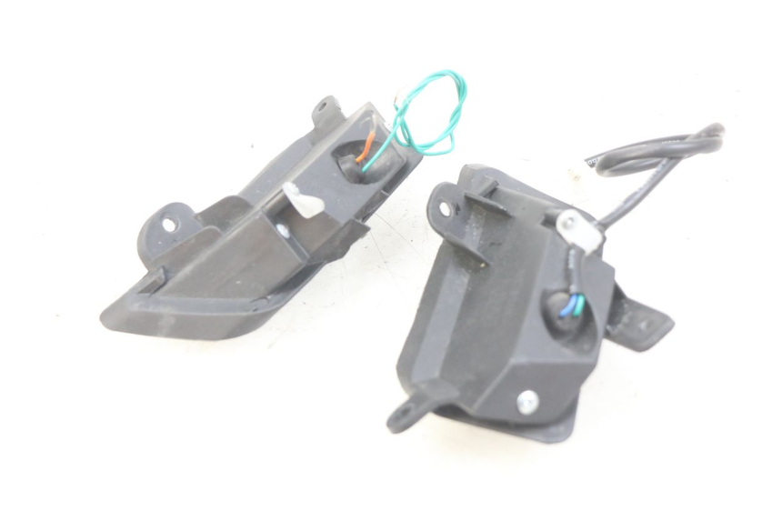 photo de FRONT TURN SIGNAL ORCAL CAVARO 4T 50 (2019 - 2023) - Component detail