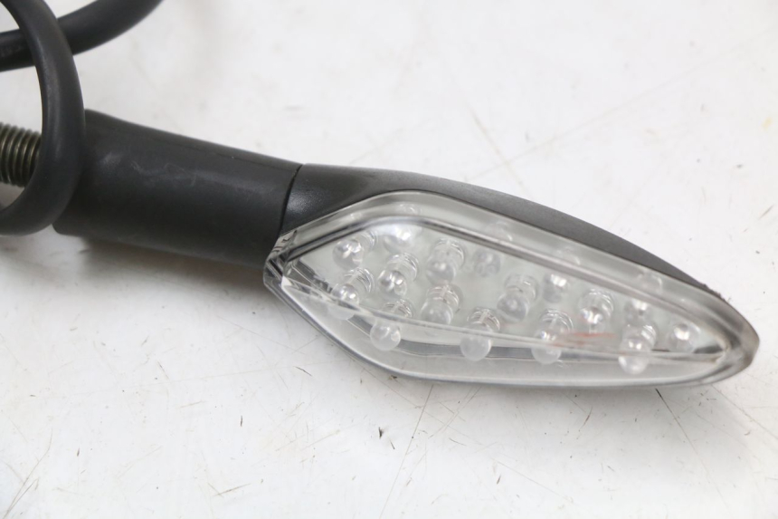 photo de FRONT RIGHT TURN SIGNAL E-MAX 80L 1 (2011 - 2014) - Component detail