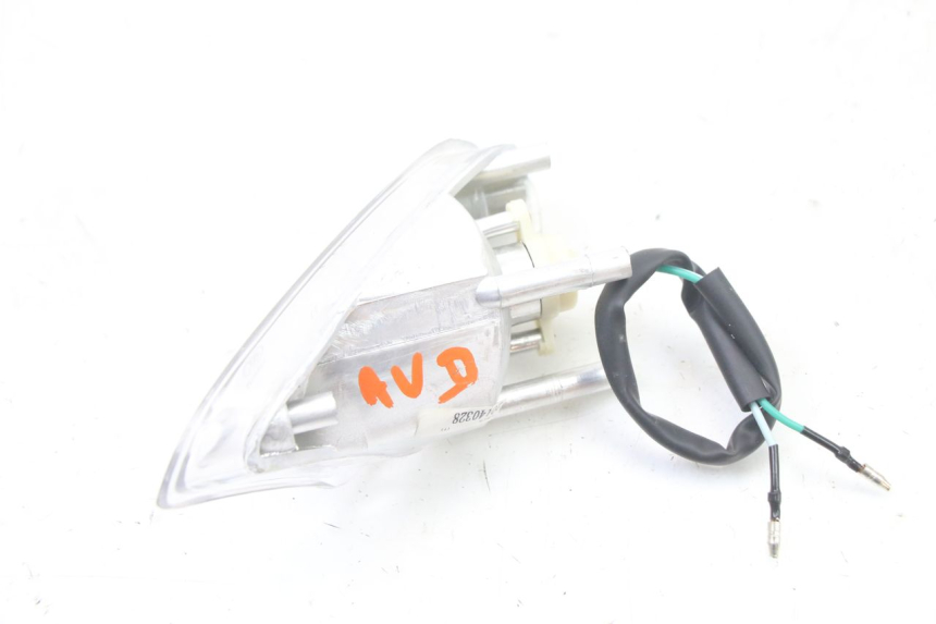 photo de RIGHT FRONT TURN SIGNAL KYMCO AGILITY 4T 50 (2005 - 2018) - Technical close-up