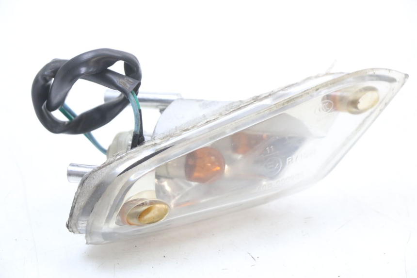 photo de FRONT RIGHT TURN SIGNAL KYMCO AGILITY FR 2T 50 (2012 - 2017) - Zoom on usage condition