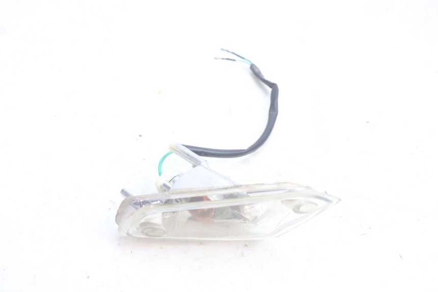 photo de FRONT RIGHT TURN SIGNAL KYMCO AGILITY FR 2T 50 (2012 - 2017) - Zoom on usage condition