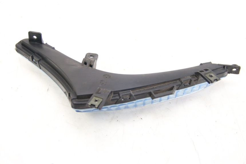 photo de RIGHT FRONT TURN SIGNAL ECCITY ARTELEC 670 1 (2013 - 2017) - Zoom on usage condition