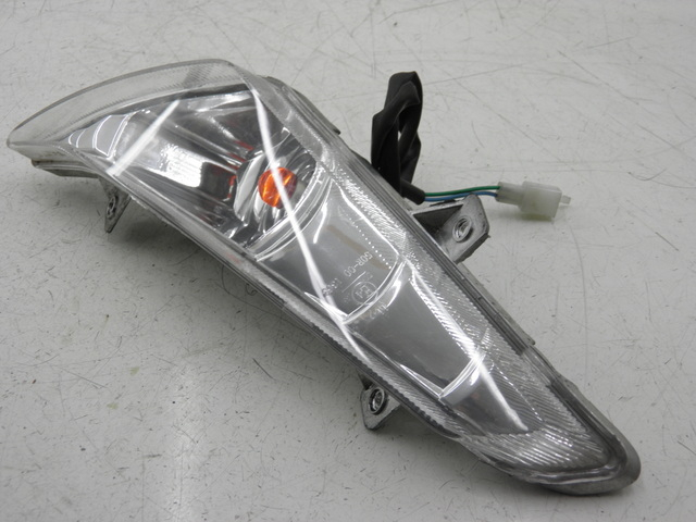 photo de FRONT RIGHT TURN SIGNAL BENZHOU YY50QT31 VINTAGE 50 (2009 - 2012) - Main view