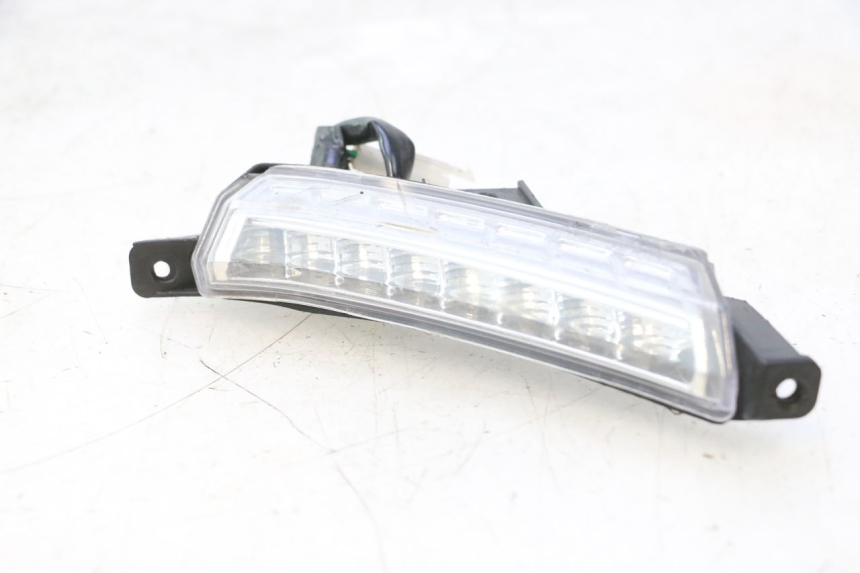 photo de FRONT RIGHT TURN SIGNAL MASH BIBOP 2.0 50 (2021 - 2026) - Alternative perspective