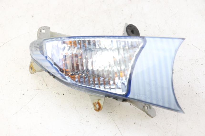 photo de RIGHT FRONT TURN SIGNAL SUZUKI BURGMAN 125 (2007 - 2014) - Main view