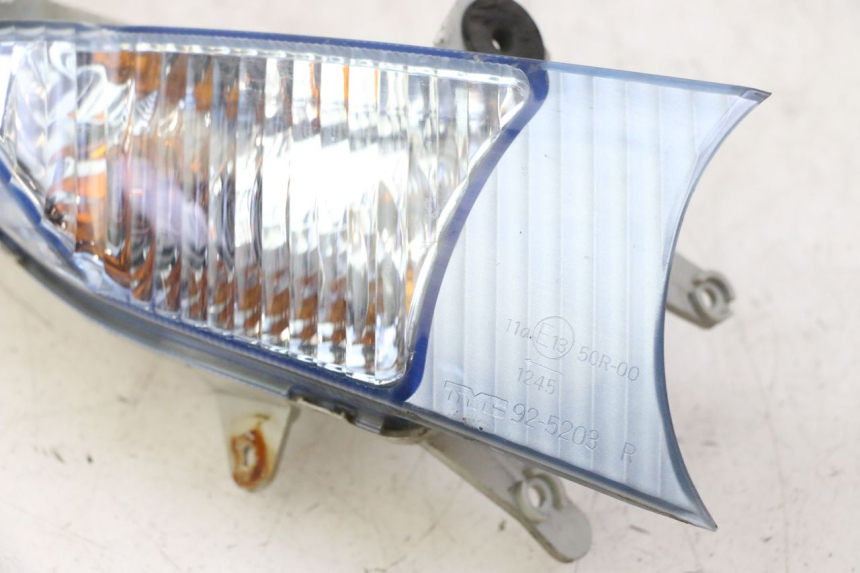 photo de RIGHT FRONT TURN SIGNAL SUZUKI BURGMAN 125 (2007 - 2014) - Checked used part