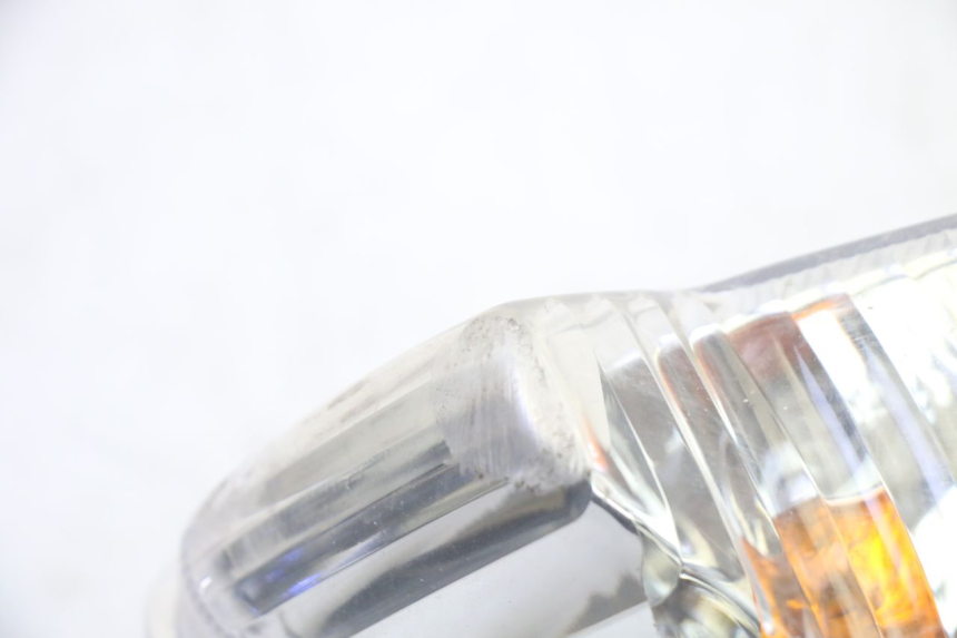 photo de RIGHT FRONT TURN SIGNAL SUZUKI BURGMAN 125 (2007 - 2014) - Component detail