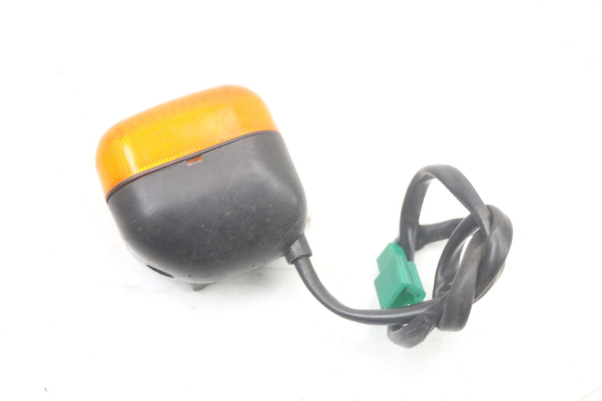 photo de FRONT RIGHT TURN SIGNAL YAMAHA BW'S BWS 125 (2010 - 2013) - Alternative perspective