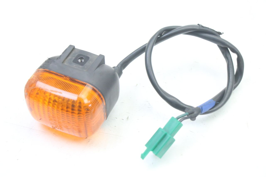 photo de FRONT RIGHT TURN SIGNAL YAMAHA BW'S BWS 125 (2010 - 2013) - Alternative perspective