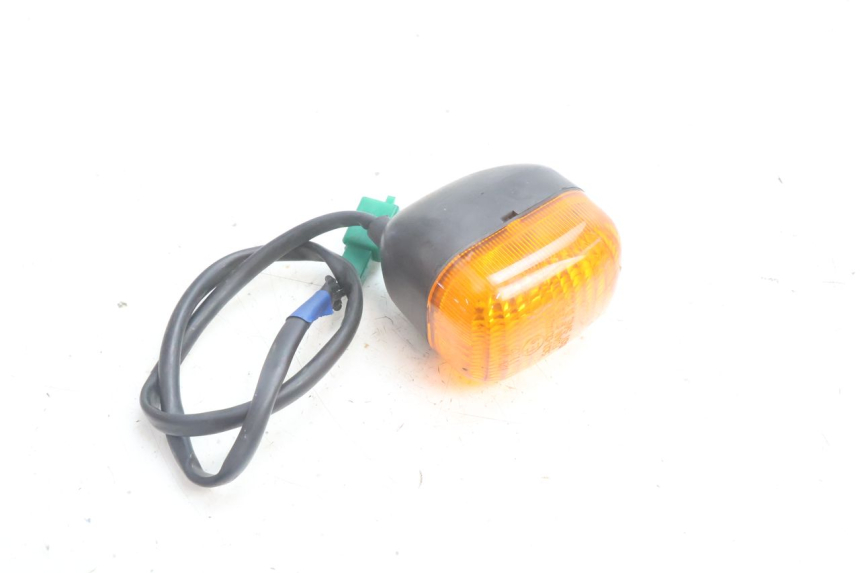photo de FRONT RIGHT TURN SIGNAL YAMAHA BW'S BWS 125 (2010 - 2013) - Technical close-up