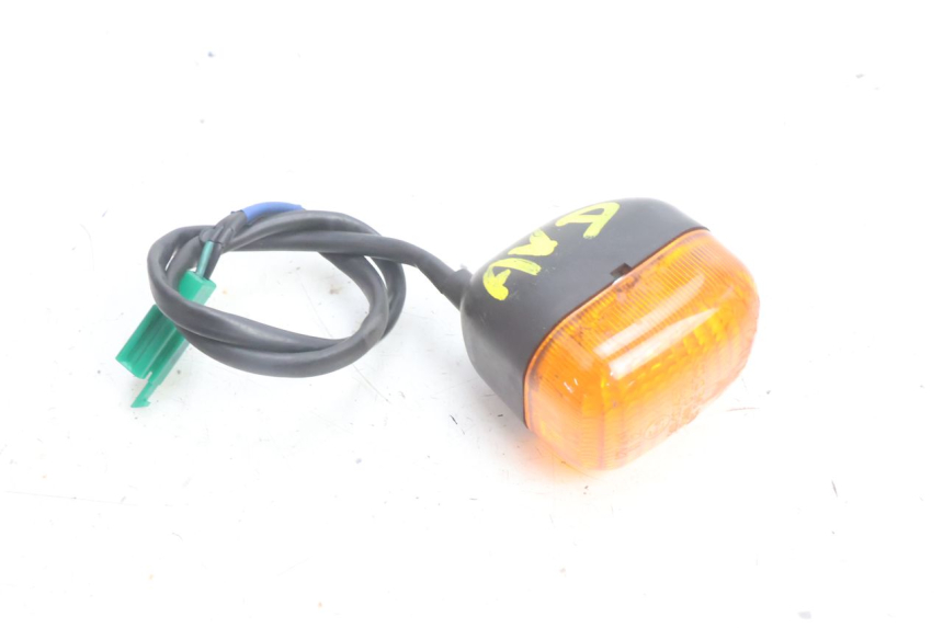 photo de FRONT RIGHT TURN SIGNAL YAMAHA BW'S BWS 125 (2010 - 2013) - Technical close-up