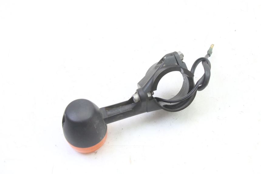 photo de FRONT RIGHT TURN SIGNAL APRILIA CLASSIC 125 (1995 - 2001) - Alternative perspective