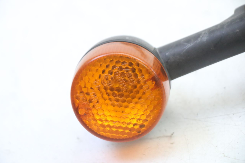 photo de FRONT RIGHT TURN SIGNAL APRILIA CLASSIC 125 (1995 - 2001) - Technical close-up