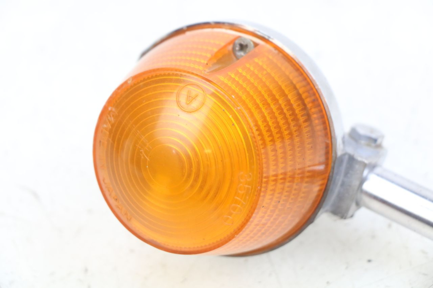 photo de RIGHT FRONT TURN SIGNAL HONDA CM 125 (1983 - 2003) - Markings and original references
