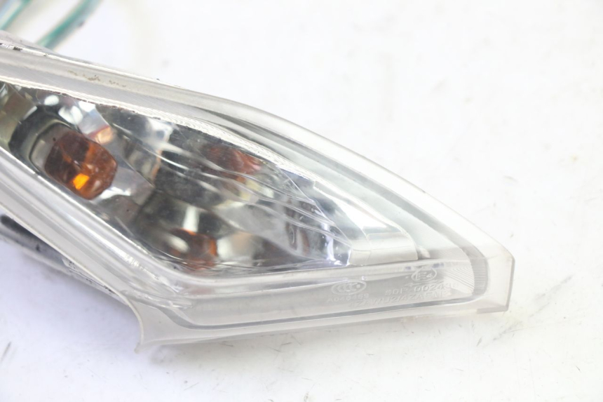 photo de RIGHT FRONT TURN SIGNAL SYM CROX 4T 50 (2016 - 2023) - Zoom on usage condition