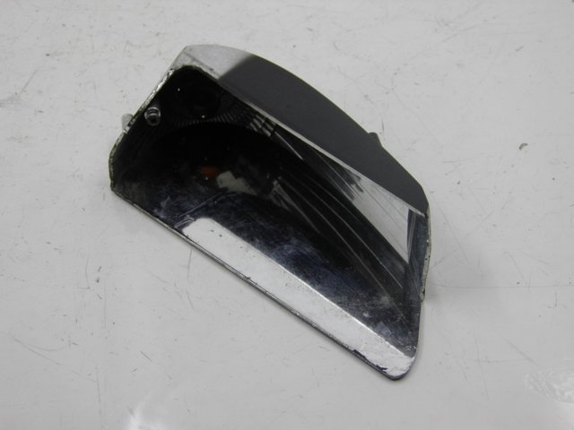 photo de FRONT RIGHT TURN SIGNAL DERBI GP MAX 250 (2006 - 2008) - Component detail