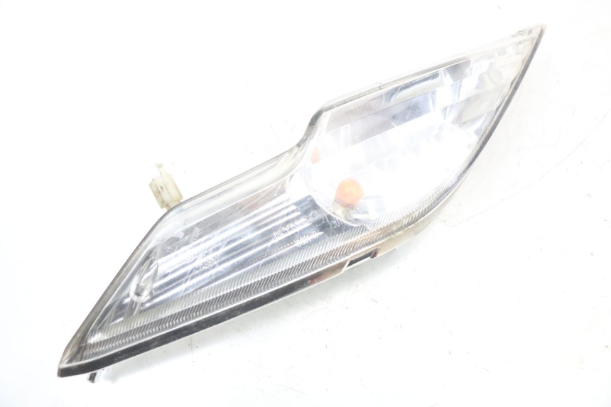 photo de RIGHT FRONT TURN SIGNAL KYMCO DINK 4T 50 (2007 - 2018) - Alternative perspective