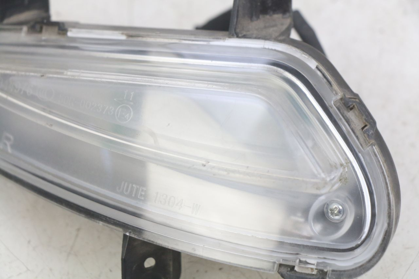 photo de RIGHT FRONT TURN SIGNAL PEUGEOT DJANGO 4T 50 (2014 - 2019) - Zoom on usage condition