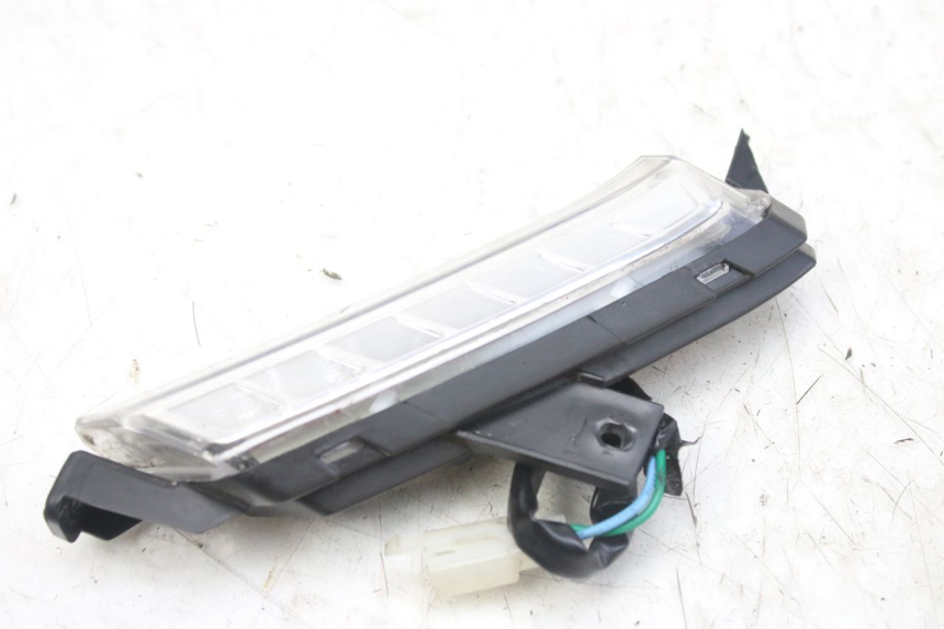 photo de RIGHT FRONT TURN SIGNAL WAYSCRAL E-SPEED 1 (2022 - 2024) - Alternative perspective