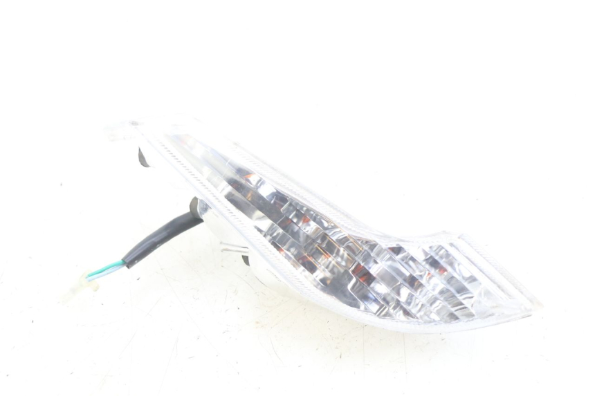photo de RIGHT FRONT TURN SIGNAL PEUGEOT E-VIVACITY 1 (2012 - 2018) - Technical close-up