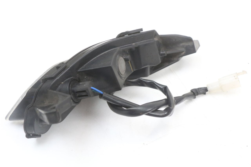 photo de FRONT RIGHT TURN SIGNAL LONGJIA EASY MAX 125 (2020 - 2024) - Technical close-up