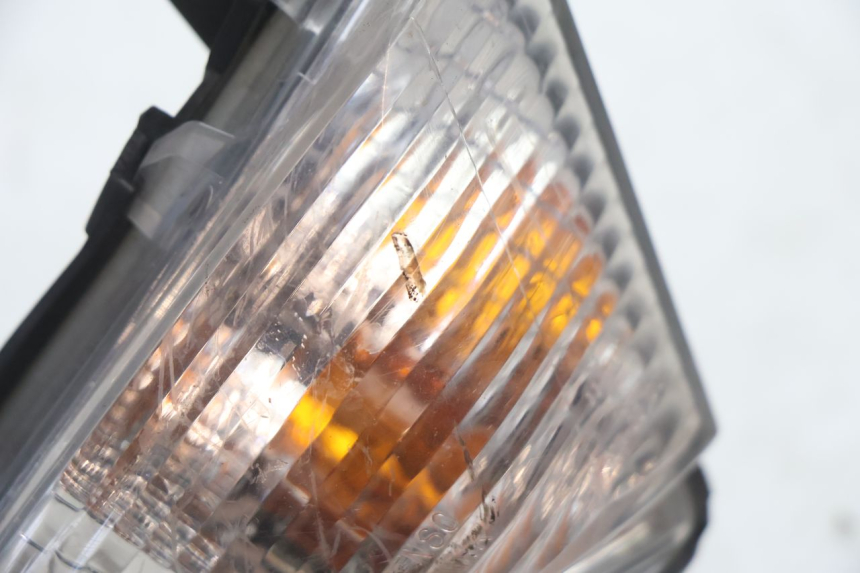 photo de FRONT RIGHT TURN SIGNAL KAWASAKI ER-6 ER6 N 650 (2005 - 2009) - Zoom on usage condition