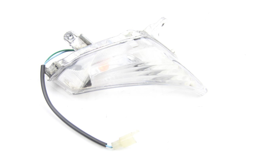 photo de FRONT RIGHT TURN SIGNAL JM MOTORS F45i 4T 50 (2020 - 2023) - Alternative perspective