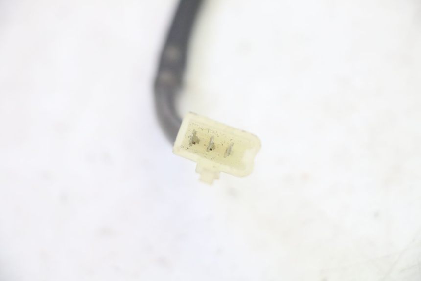 photo de FRONT RIGHT TURN SIGNAL BTC FELICE SPORT 50 - Fixing points details