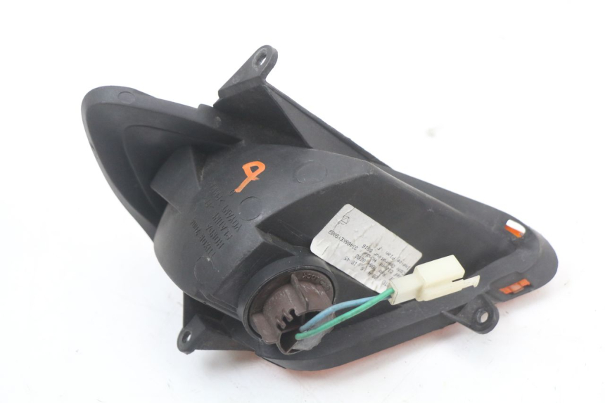 photo de FRONT RIGHT TURN SIGNAL HONDA FES PANTHEON 2T 125 (1998 - 2002) - Alternative perspective