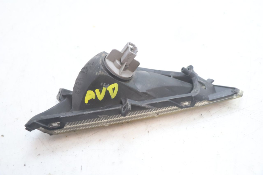 photo de FRONT RIGHT TURN SIGNAL HONDA FJS SILVER WING SILVERWING 400 (2005 - 2008) - Fixing points details