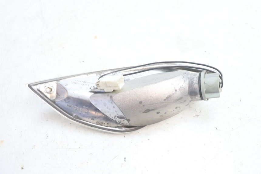 photo de RIGHT FRONT TURN SIGNAL PIAGGIO FLY 2T 50 (2004 - 2017) - Fixing points details