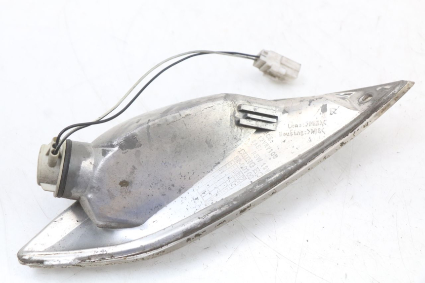 photo de FRONT RIGHT TURN SIGNAL PIAGGIO FLY 4T 50 (2004 - 2010) - Alternative perspective