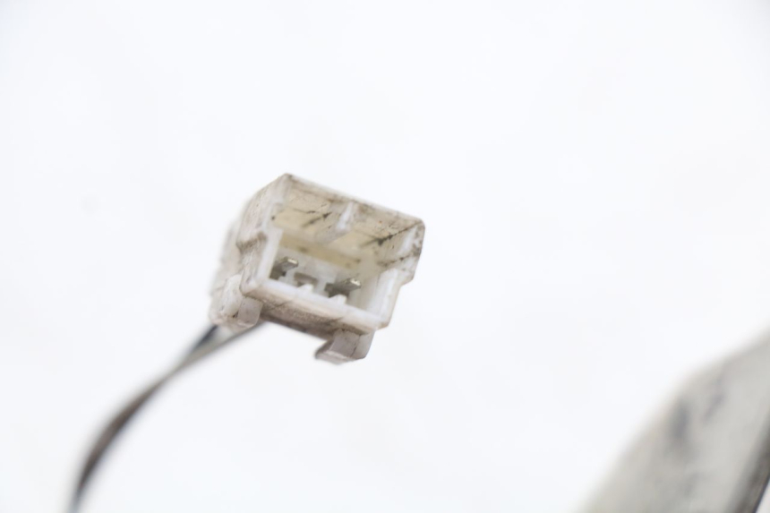 photo de FRONT RIGHT TURN SIGNAL PIAGGIO FLY 4T 50 (2004 - 2010) - Technical close-up