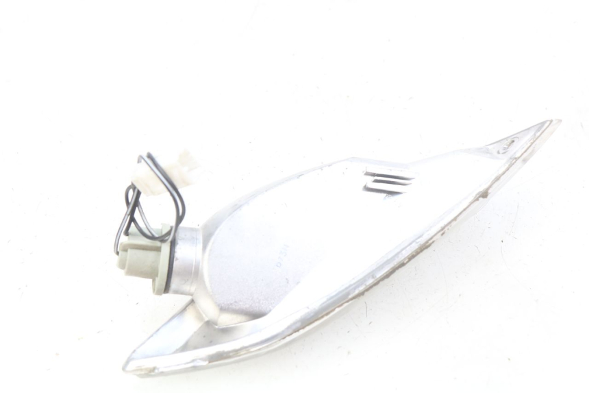 photo de FRONT RIGHT TURN SIGNAL PIAGGIO FLY 100 (2006 - 2010) - Alternative perspective