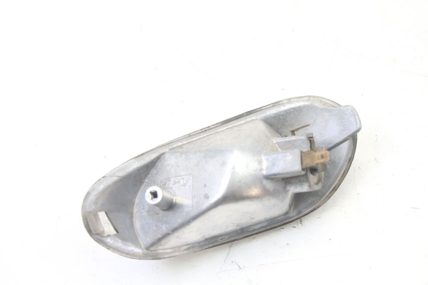 photo de FRONT RIGHT TURN SIGNAL GILERA STALKER 50 (1997 - 2005) - Zoom on usage condition