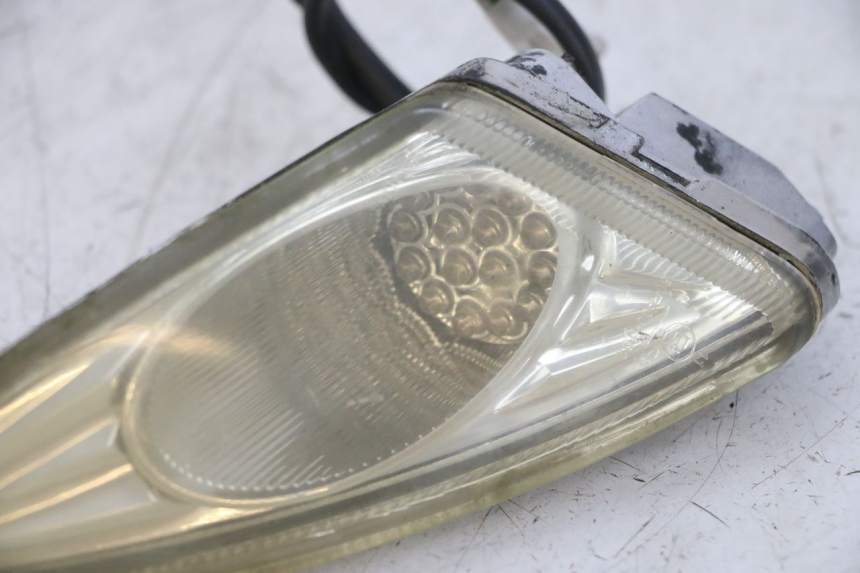 photo de FRONT RIGHT TURN SIGNAL GOES WIKI 125 (2010 - 2015) - Component detail