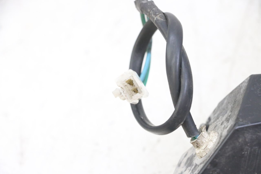 photo de FRONT RIGHT TURN SIGNAL GOES WIKI 125 (2010 - 2015) - Technical close-up